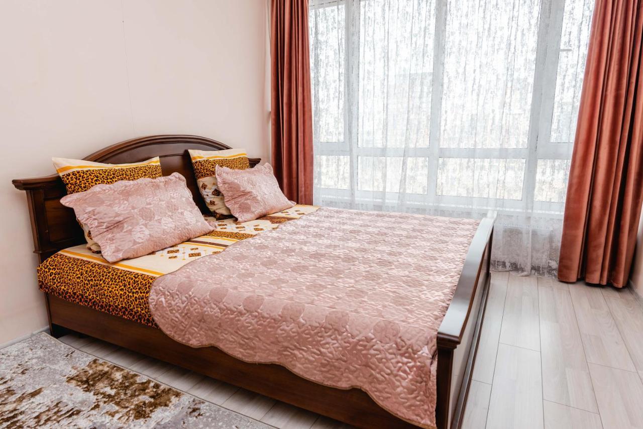 Element, 157 Apartment Almaty Luaran gambar