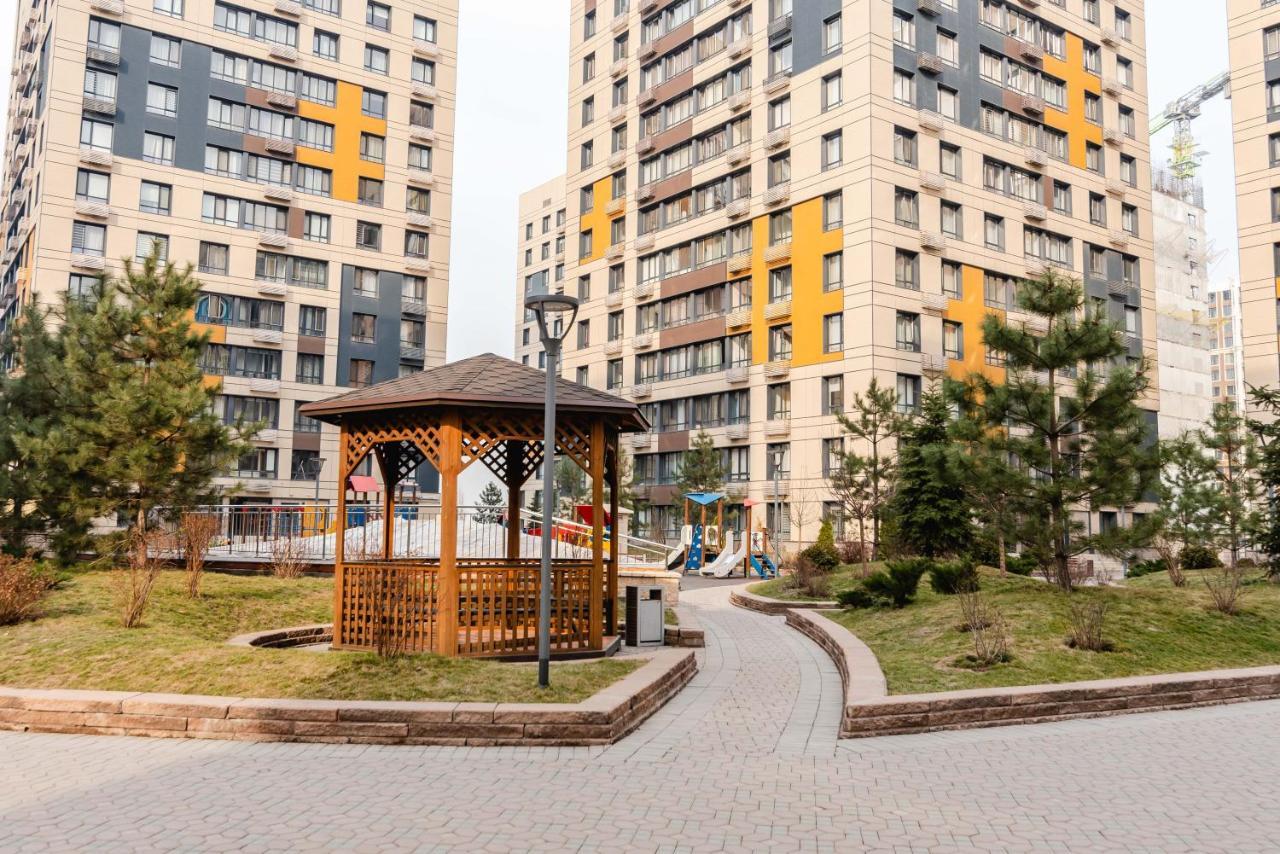 Element, 157 Apartment Almaty Luaran gambar